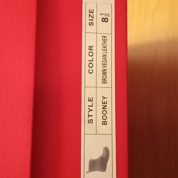 Catherine Malandrino "Booney" (Brown) Vegan Leather Lace Up Boots Size 8.5 (NWT) - Picture 8 of 8